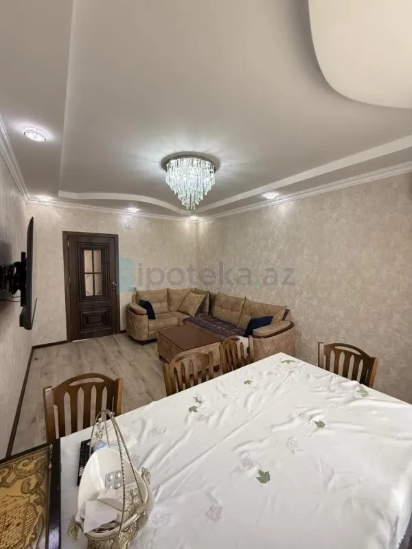 Satılır 5 otaqlı köhnə tikili 120 m²