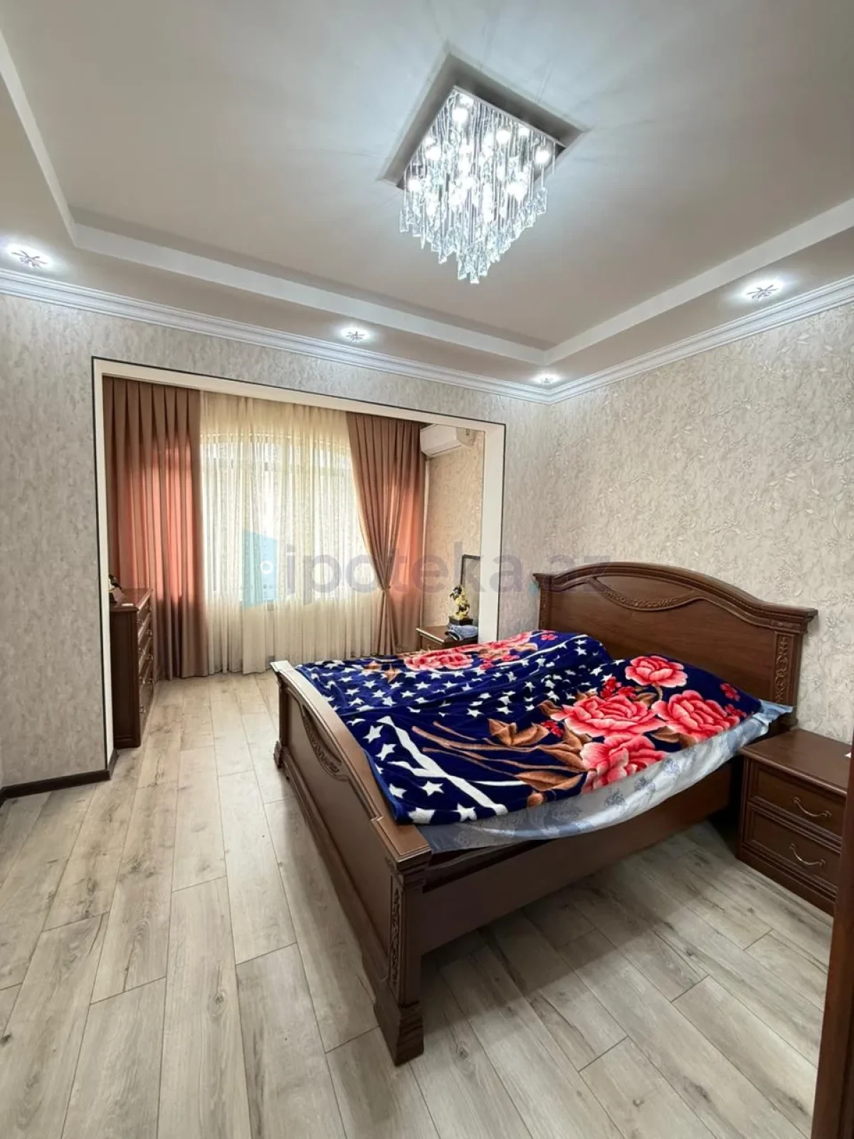 Satılır 5 otaqlı köhnə tikili 120 m²