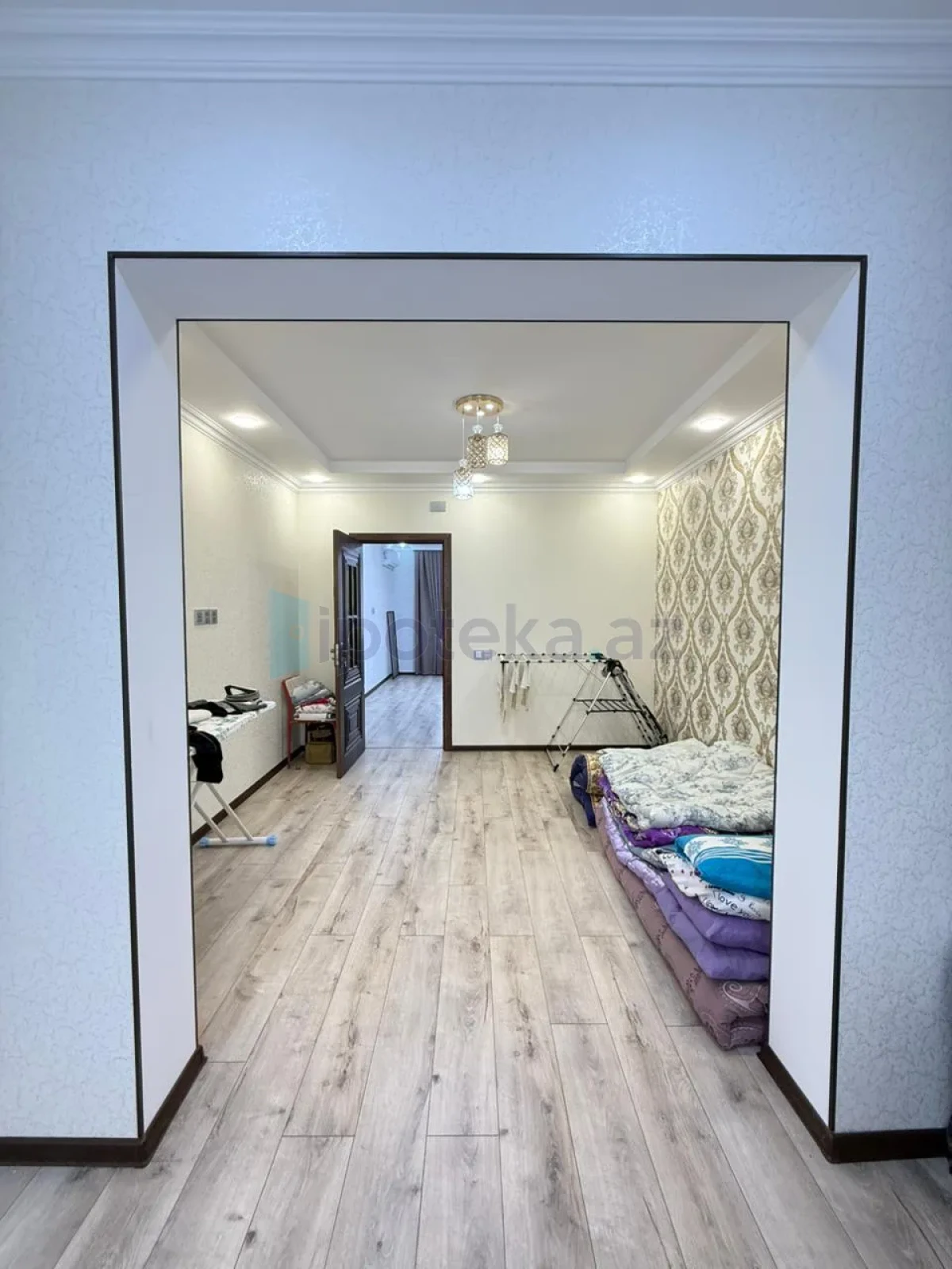 Satılır 5 otaqlı köhnə tikili 120 m²