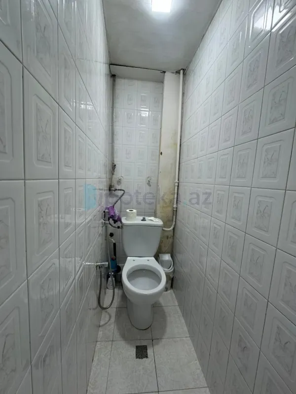 Satılır 2 otaqlı köhnə tikili 65 m²
