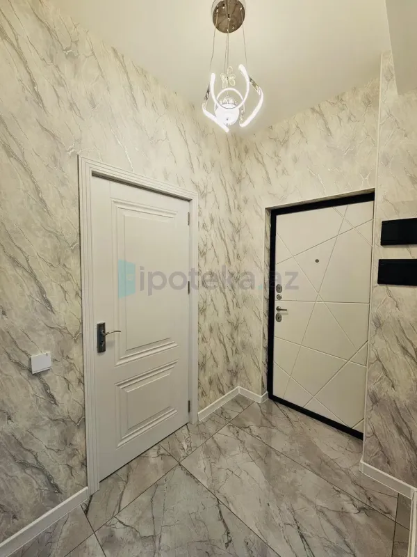 Satılır 3 otaqlı yeni tikili 83 m²