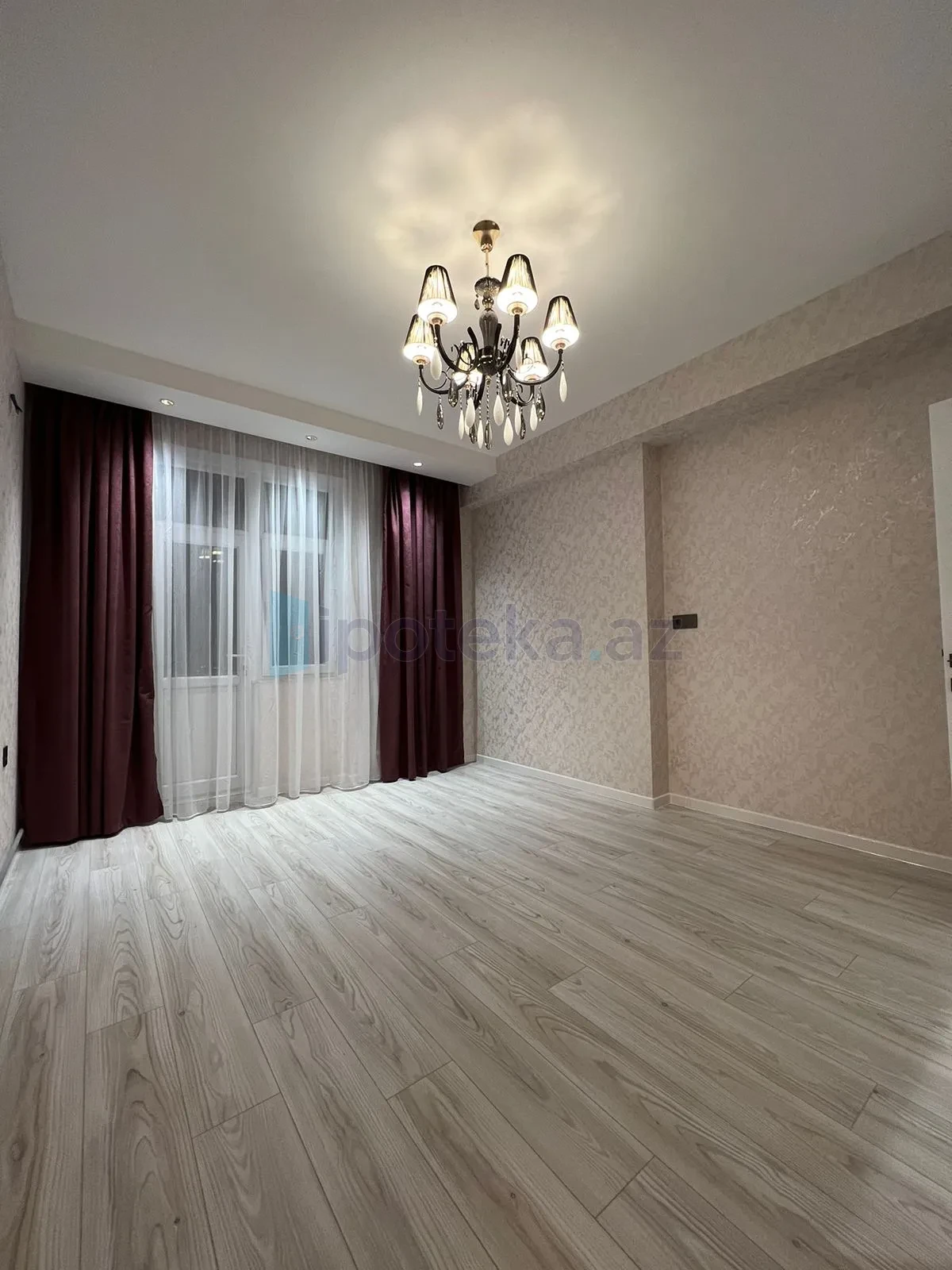 Satılır 3 otaqlı yeni tikili 85 m²