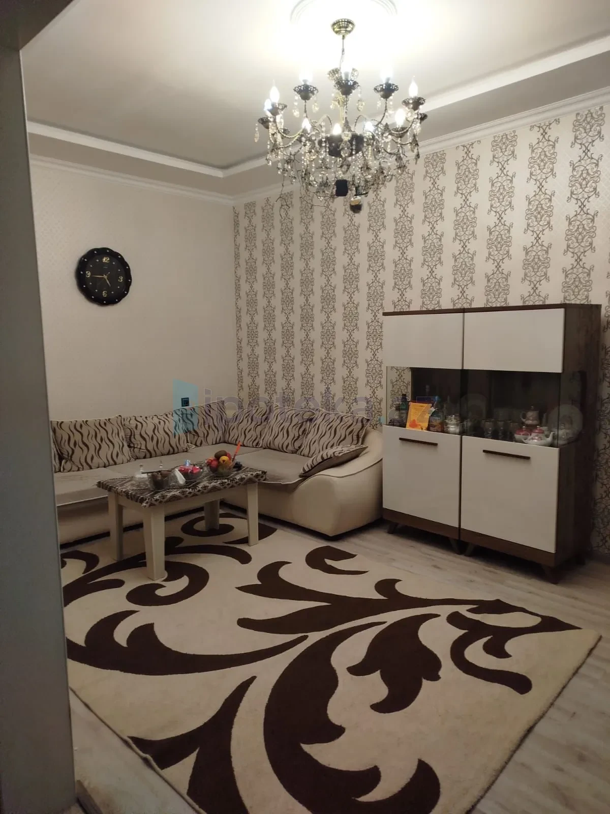Satılır 4 otaqlı həyət evi 1.7 m²