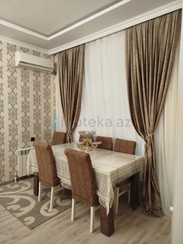 Satılır 4 otaqlı həyət evi 1.7 m²