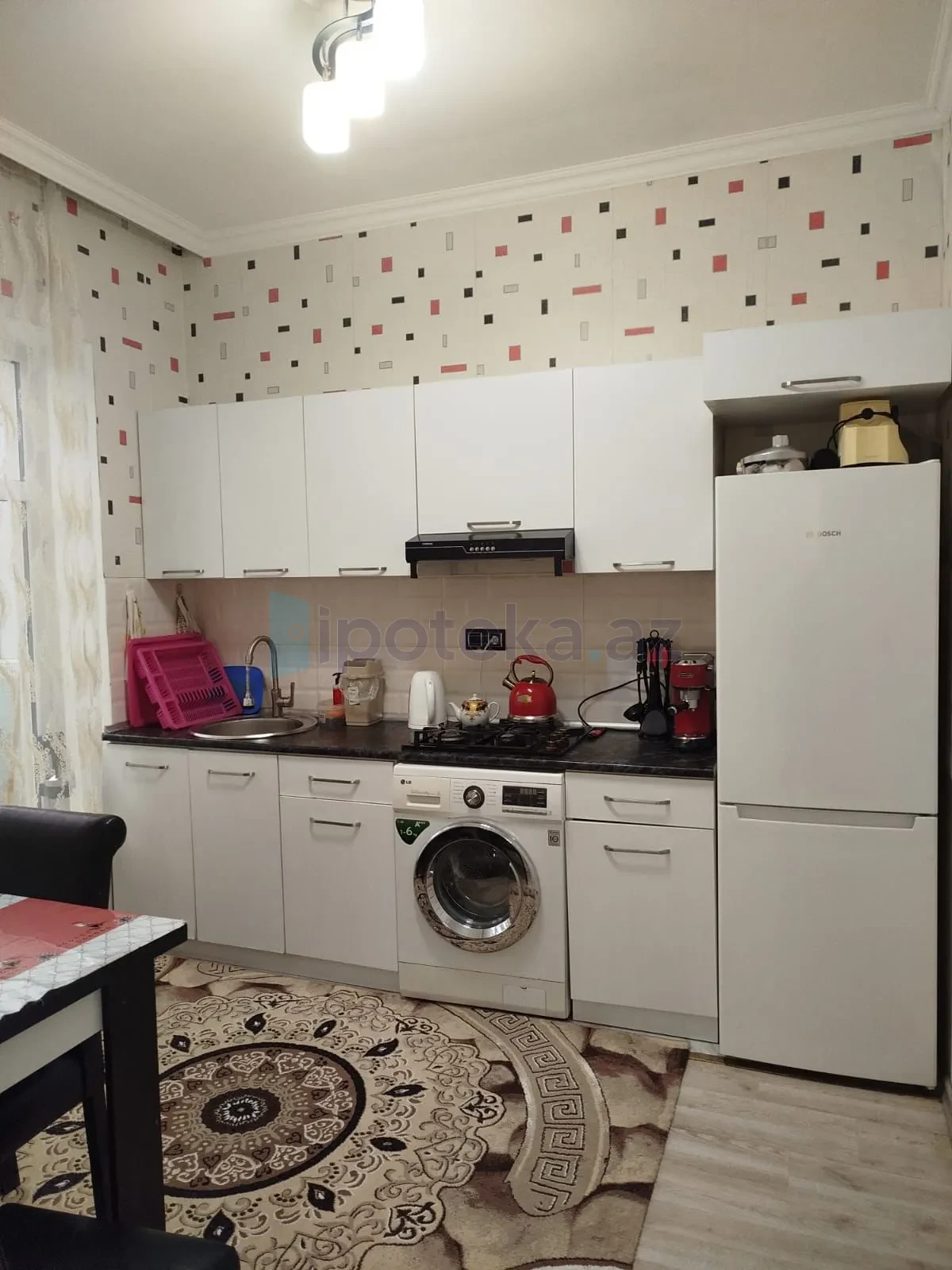 Satılır 4 otaqlı həyət evi 1.7 m²