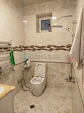 Satılır 4 otaqlı həyət evi 1.7 m²