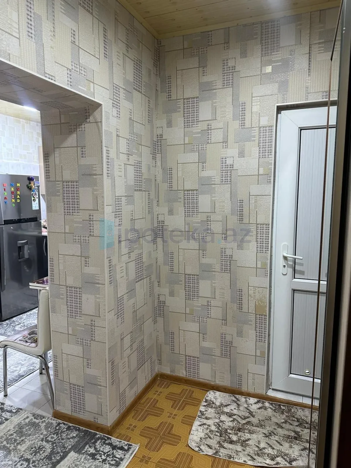 Satılır 2 otaqlı köhnə tikili 65 m²