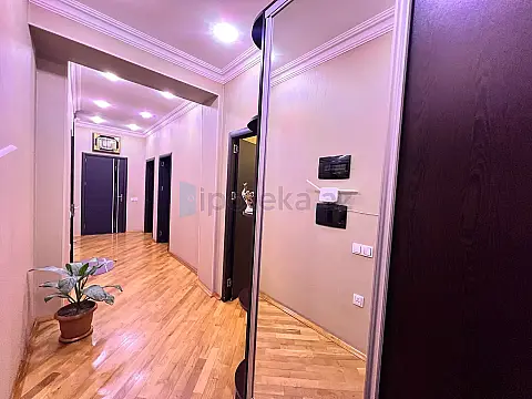 Satılır 3 otaqlı yeni tikili 95 m²