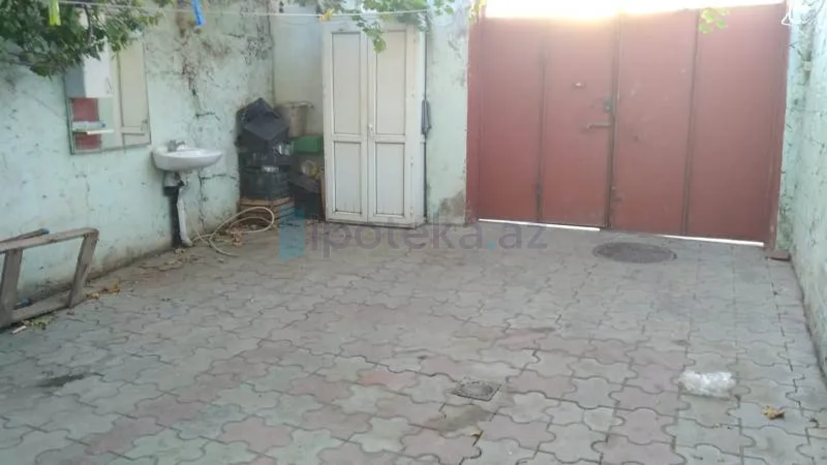 Satılır 4 otaqlı həyət evi 90 m²