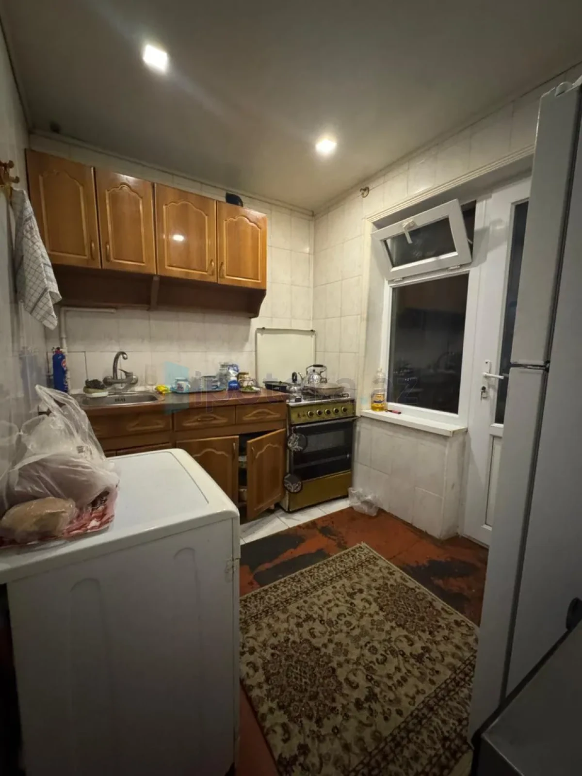 Satılır 3 otaqlı köhnə tikili 80 m²