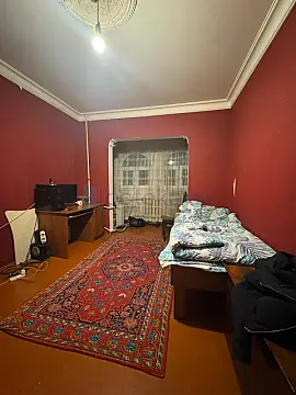Satılır 3 otaqlı köhnə tikili 80 m²