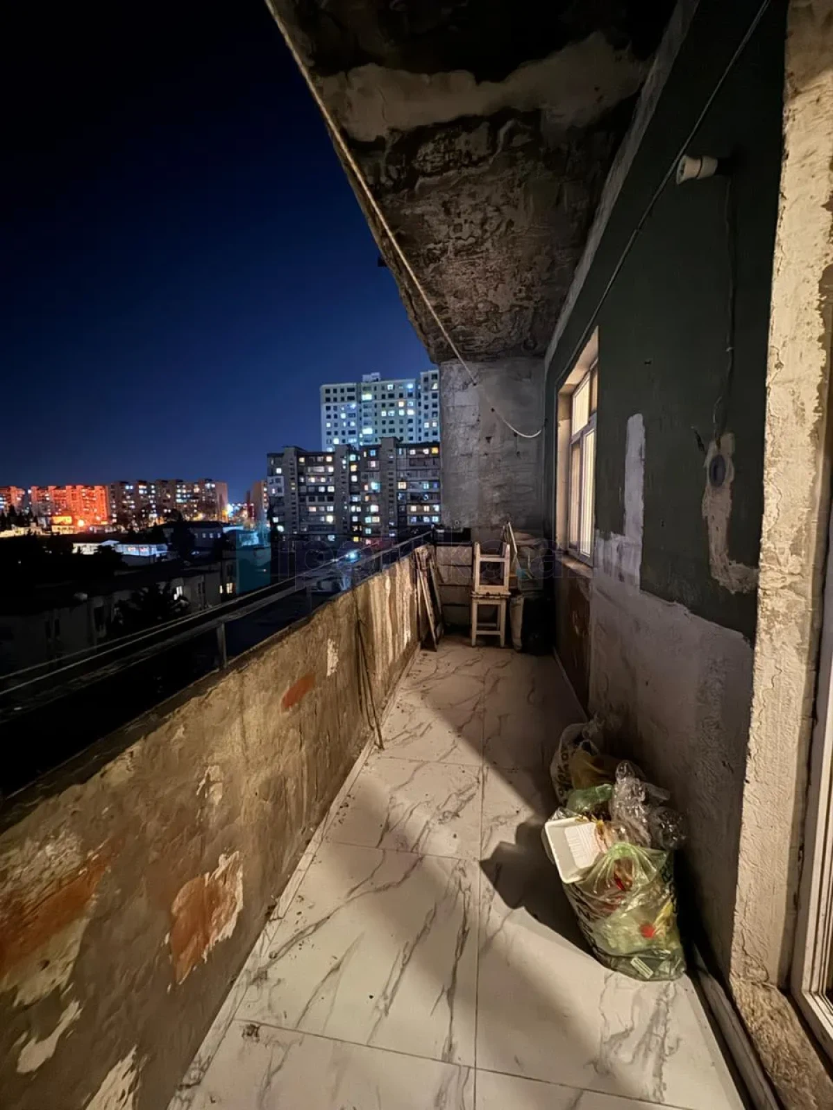 Satılır 3 otaqlı köhnə tikili 80 m²