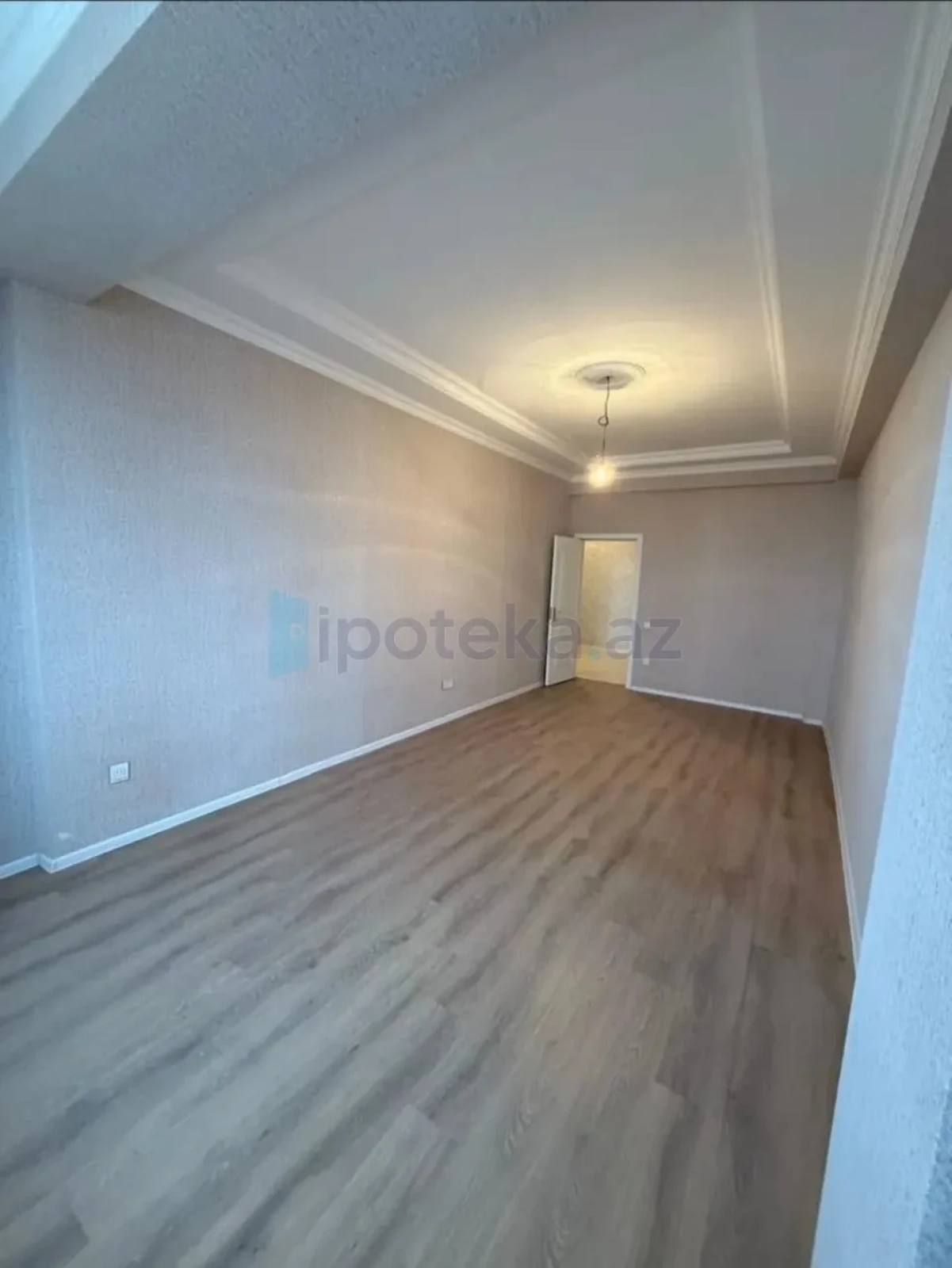 Satılır 2 otaqlı yeni tikili 74 m²