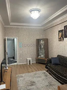 Satılır 2 otaqlı köhnə tikili 58 m²