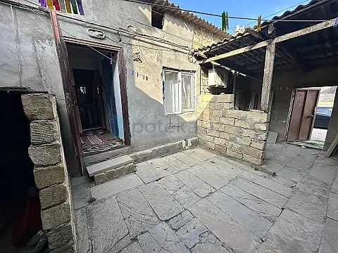 Satılır 1 otaqlı həyət evi 40 m²