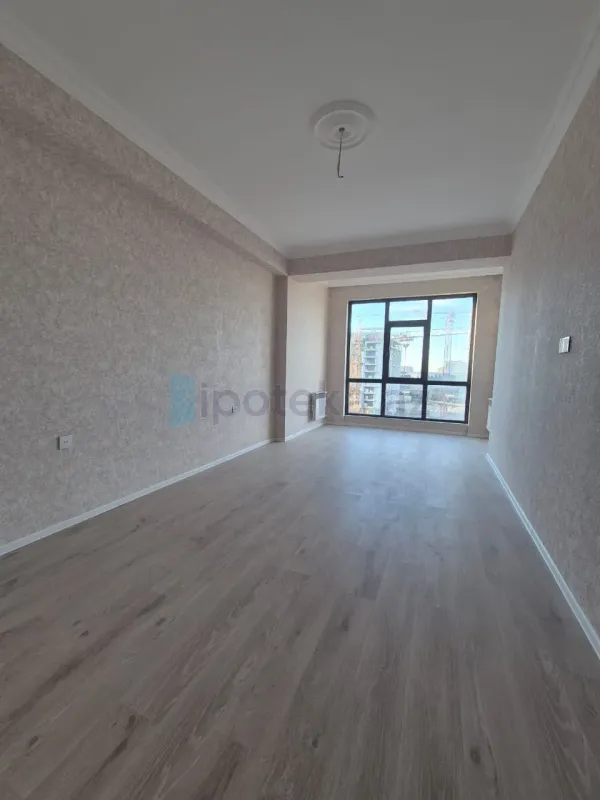 Satılır 2 otaqlı yeni tikili 76 m²