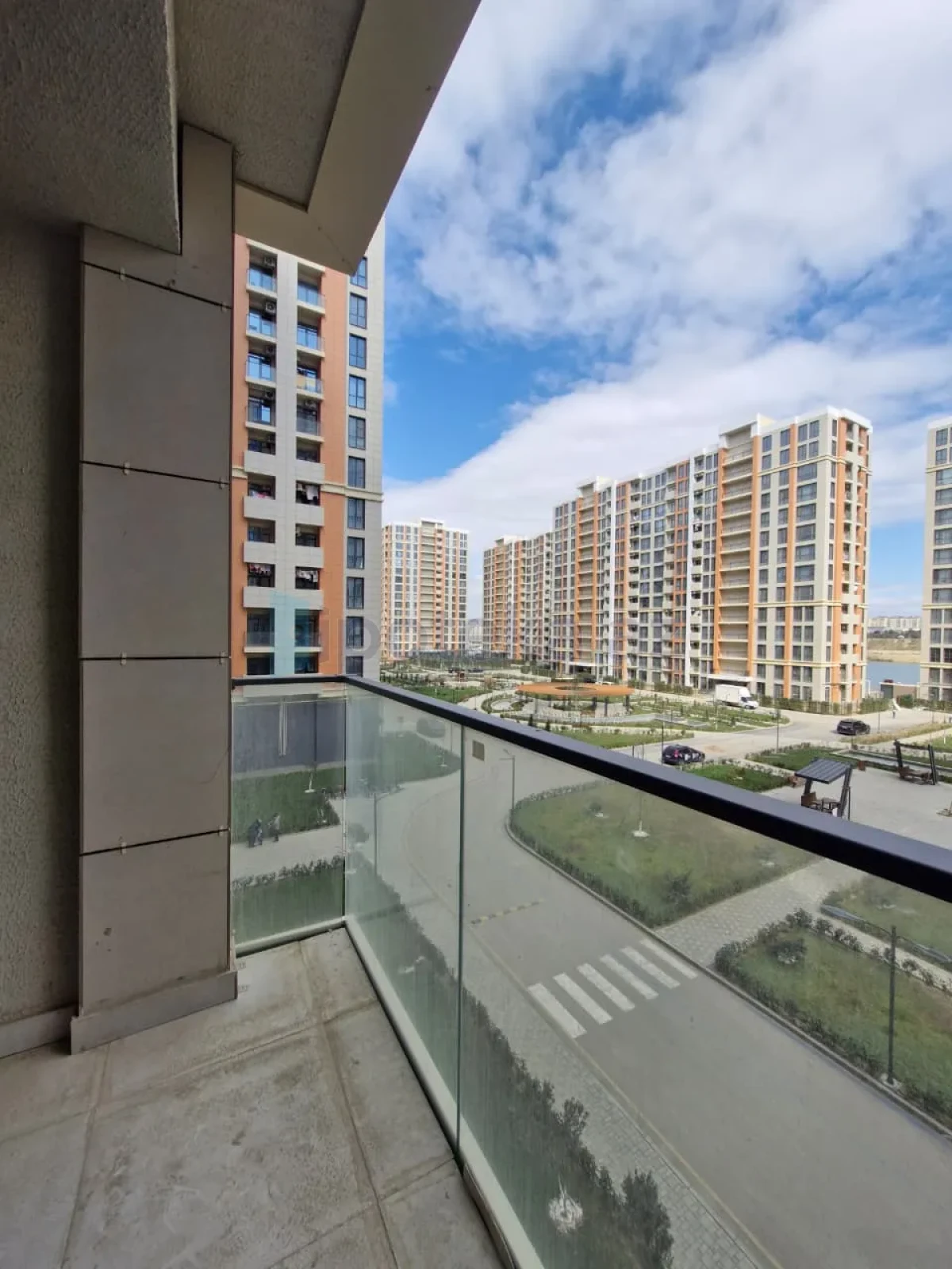 Satılır 3 otaqlı yeni tikili 96.36 m²