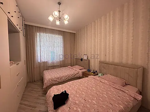 Satılır 4 otaqlı mənzil 160 m²