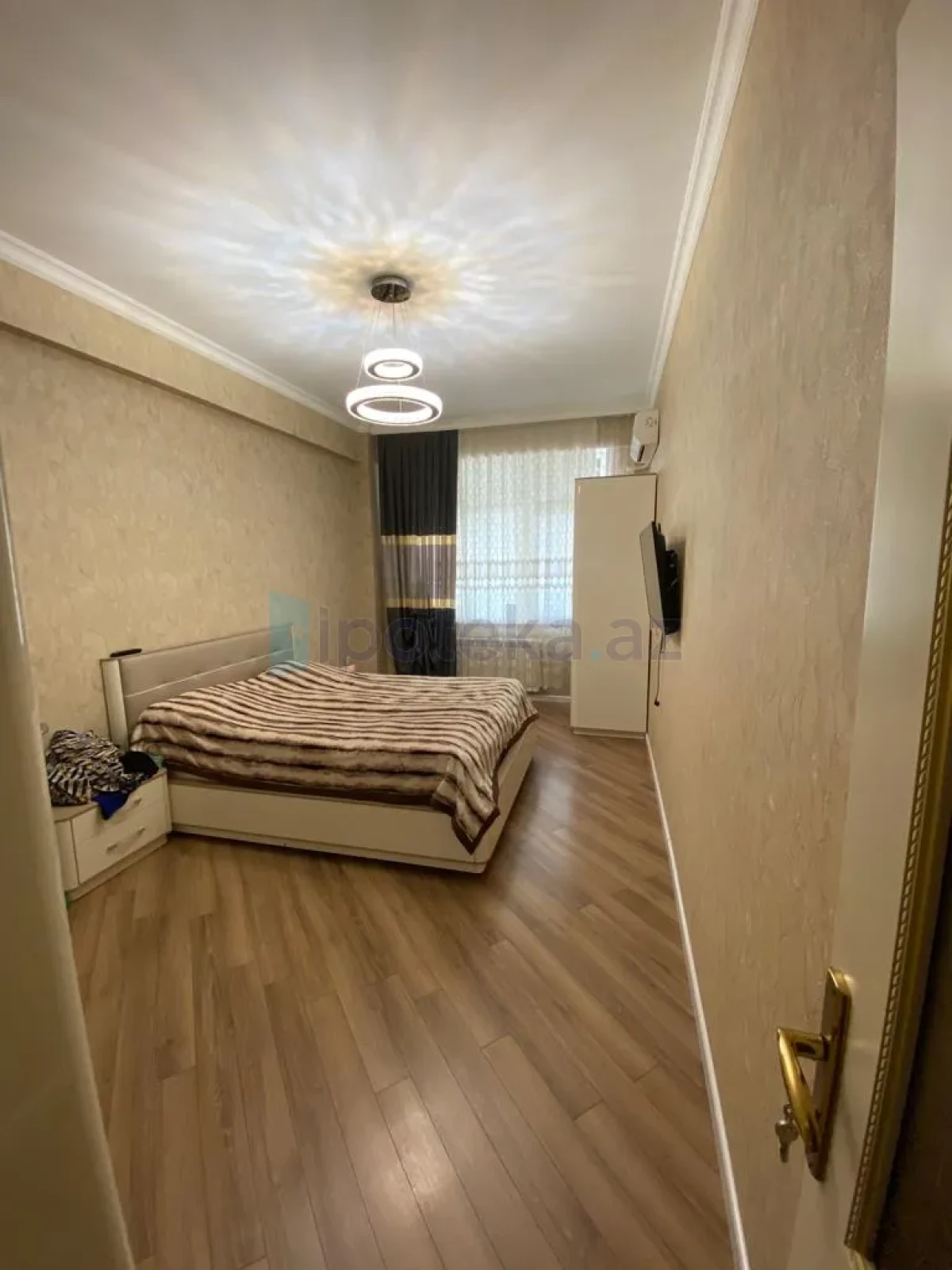 Satılır 2 otaqlı yeni tikili 72 m²