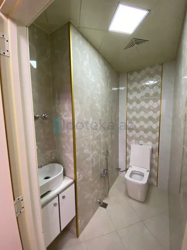 Satılır 2 otaqlı yeni tikili 72 m²