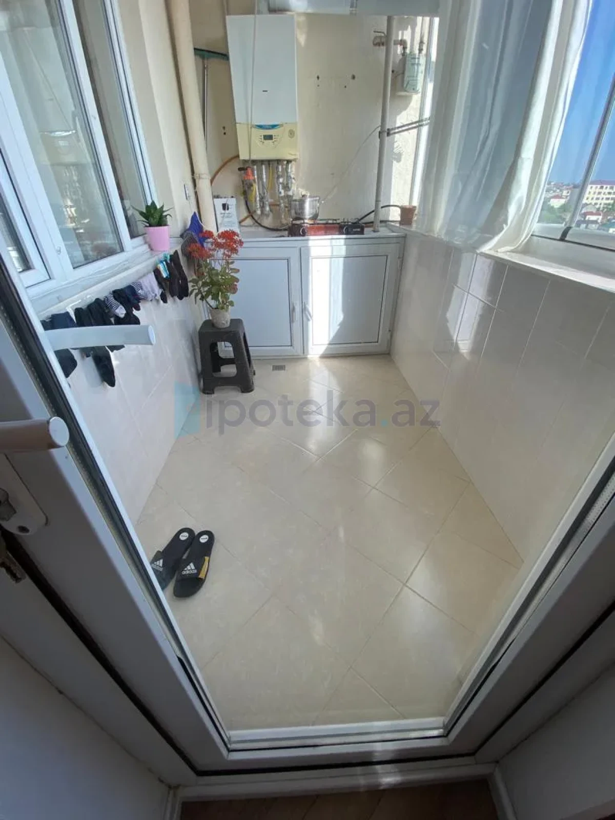 Satılır 2 otaqlı yeni tikili 72 m²