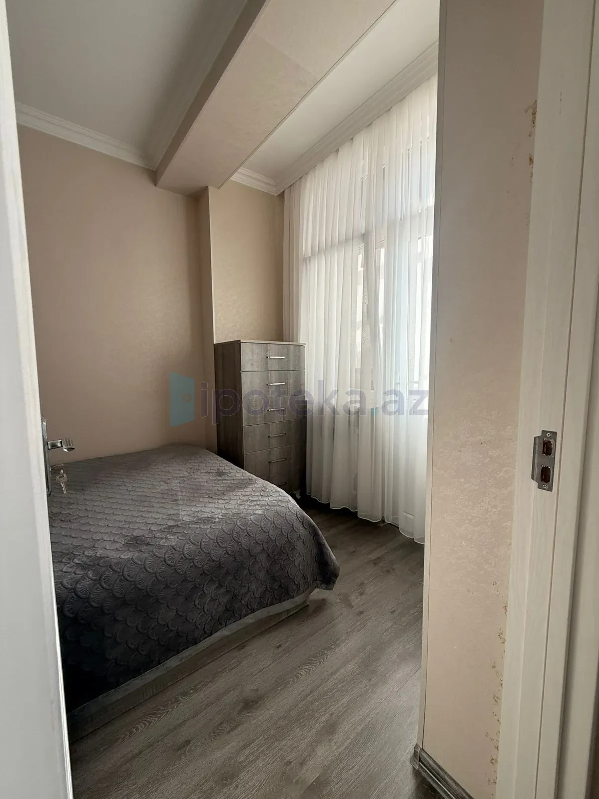 Satılır 3 otaqlı yeni tikili 75 m²