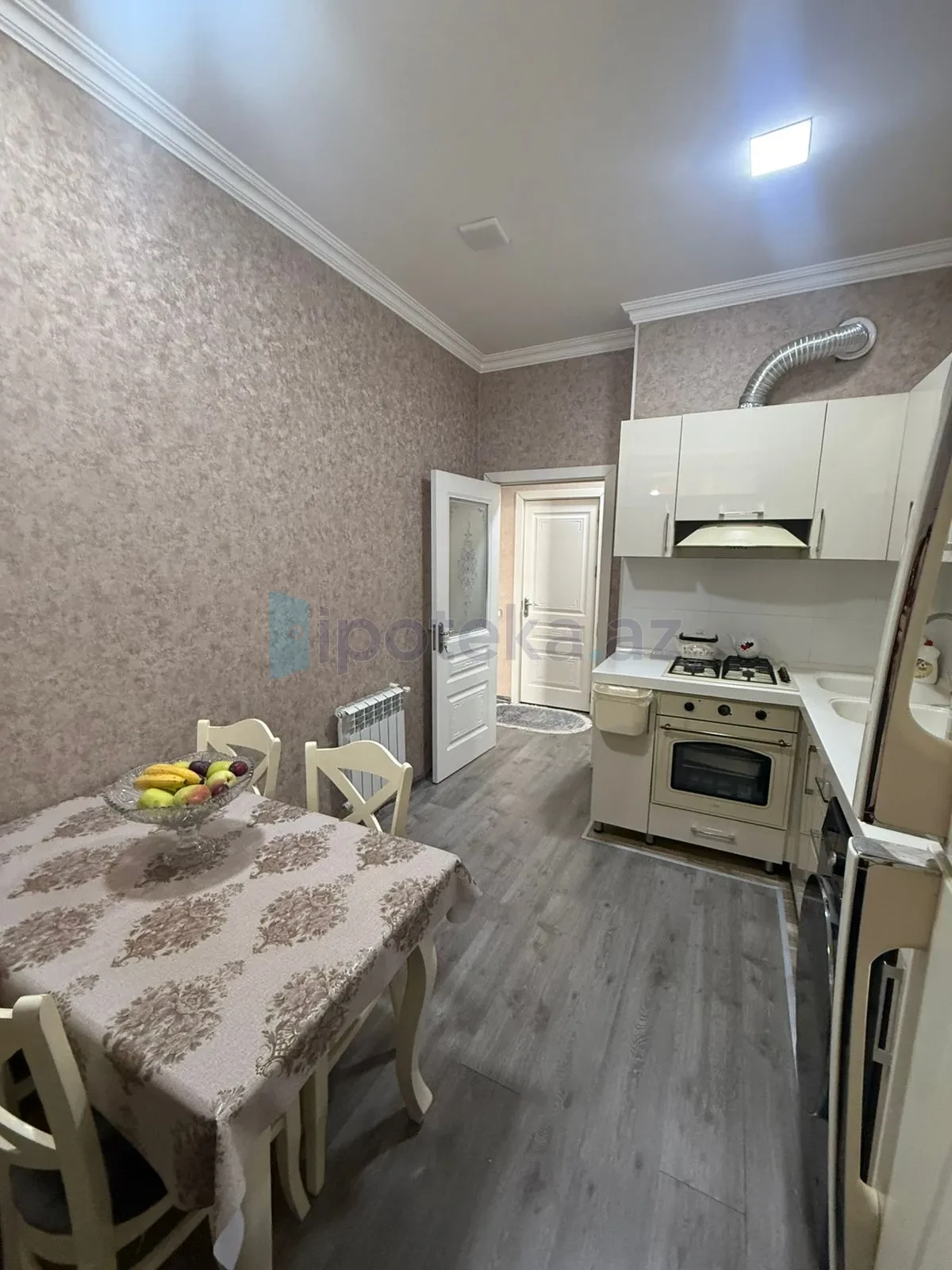 Satılır 3 otaqlı yeni tikili 75 m²