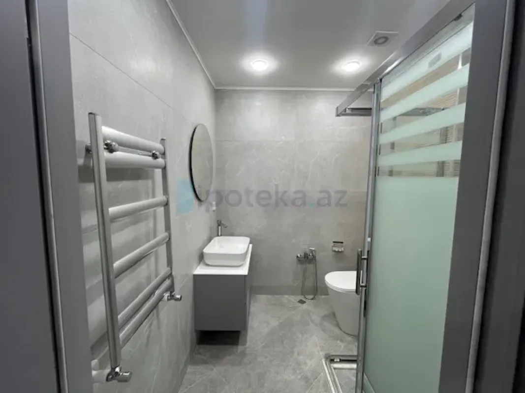 Satılır 2 otaqlı yeni tikili 82.5 m²