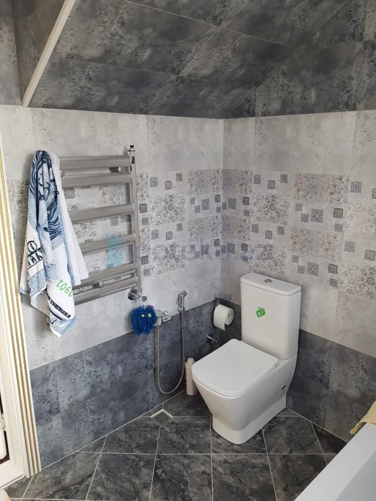 Satılır 6 otaqlı həyət evi 164 m²
