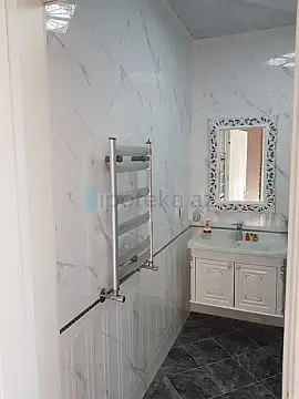 Satılır 6 otaqlı həyət evi 164 m²