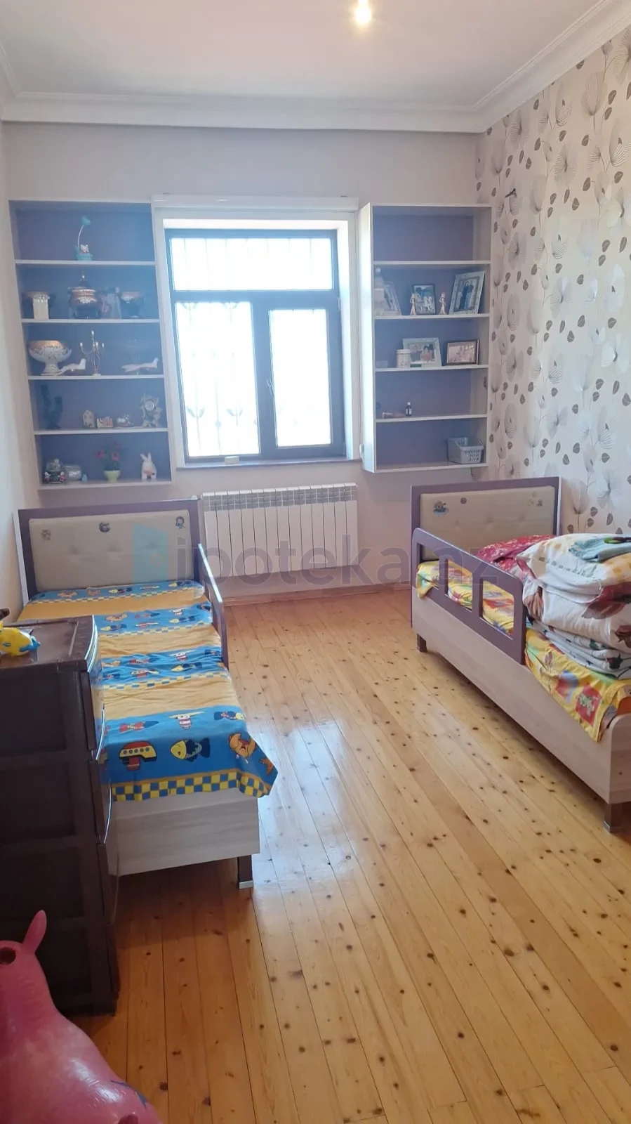 Satılır 7 otaqlı həyət evi 240 m²