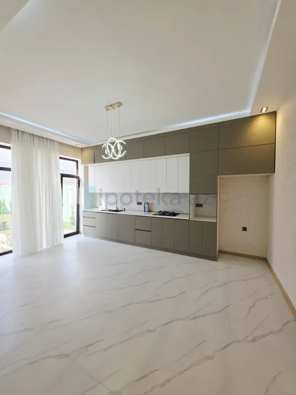 Satılır 4 otaqlı mənzil 170 m²