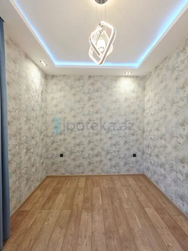 Satılır 4 otaqlı mənzil 170 m²