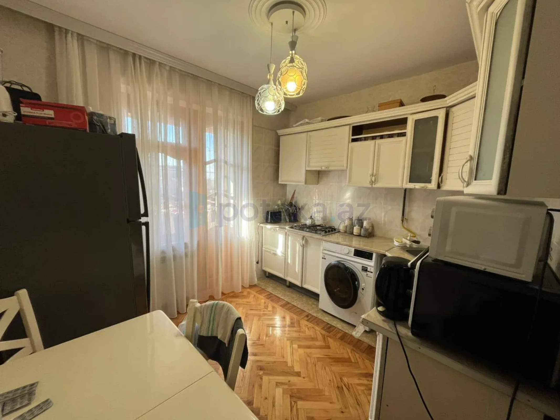 Satılır 3 otaqlı köhnə tikili 80 m²