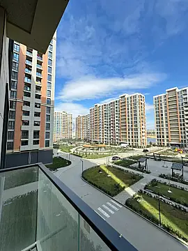 Satılır 3 otaqlı yeni tikili 86 m²