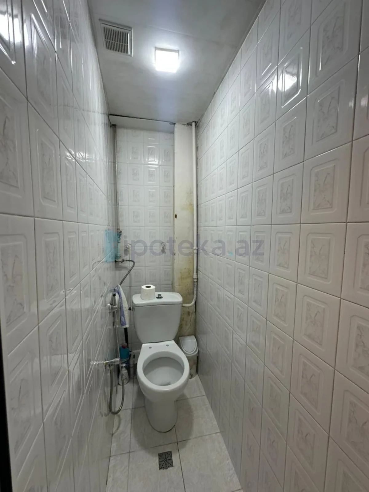 Satılır 2 otaqlı köhnə tikili 60 m²