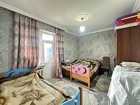Satılır 2 otaqlı köhnə tikili 60 m²