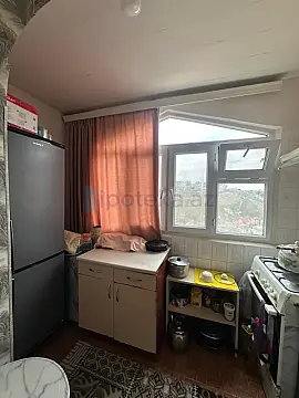 Satılır 2 otaqlı köhnə tikili 60 m²