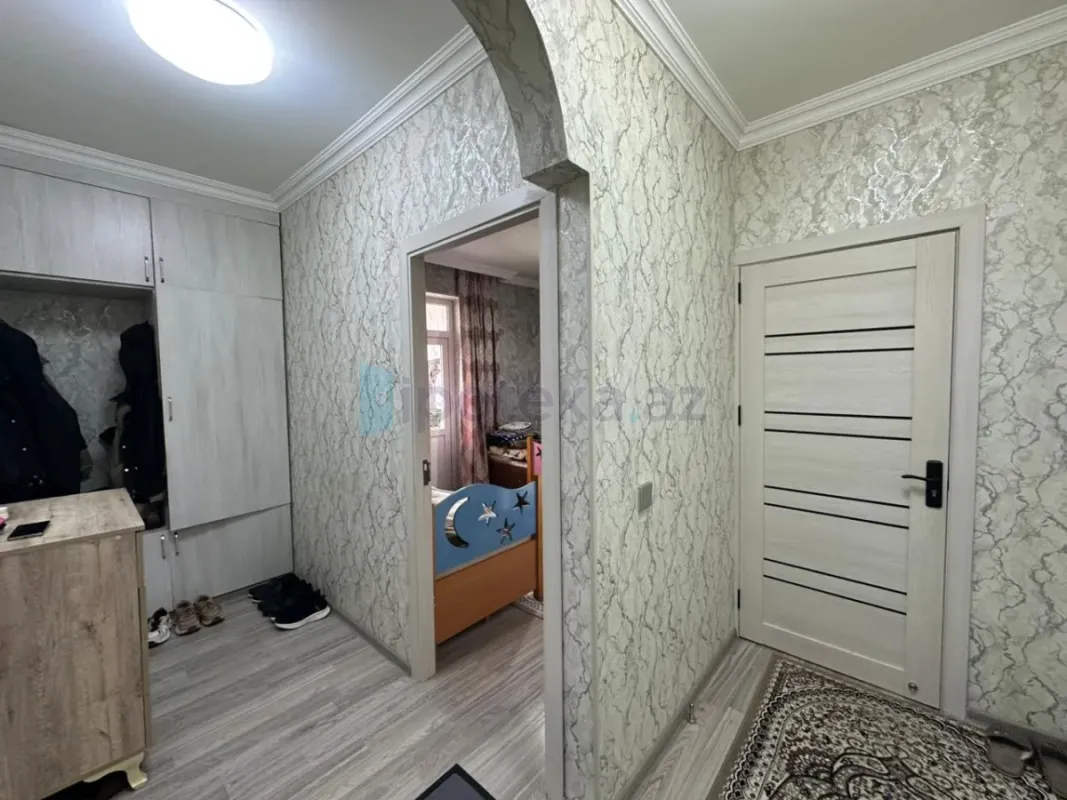 Satılır 2 otaqlı köhnə tikili 60 m²