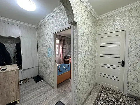 Satılır 2 otaqlı köhnə tikili 60 m²