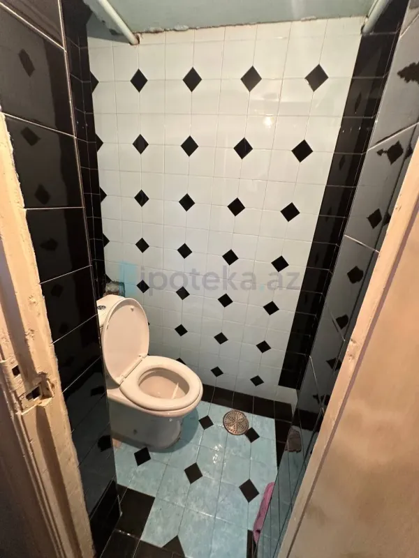 Satılır 4 otaqlı köhnə tikili 106 m²