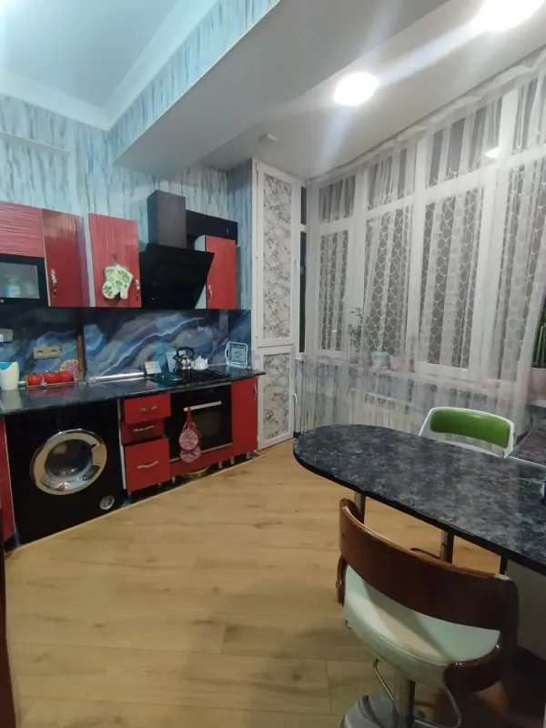 Satılır 3 otaqlı yeni tikili 65 m²