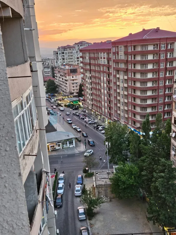 Satılır 2 otaqlı yeni tikili 70 m²