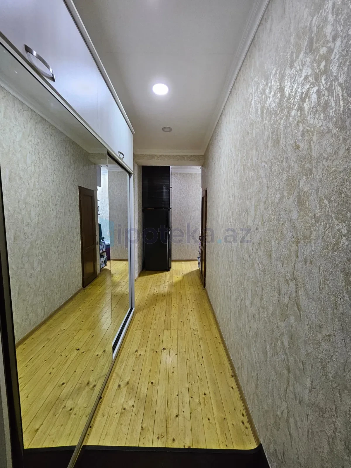 Satılır 2 otaqlı yeni tikili 70 m²
