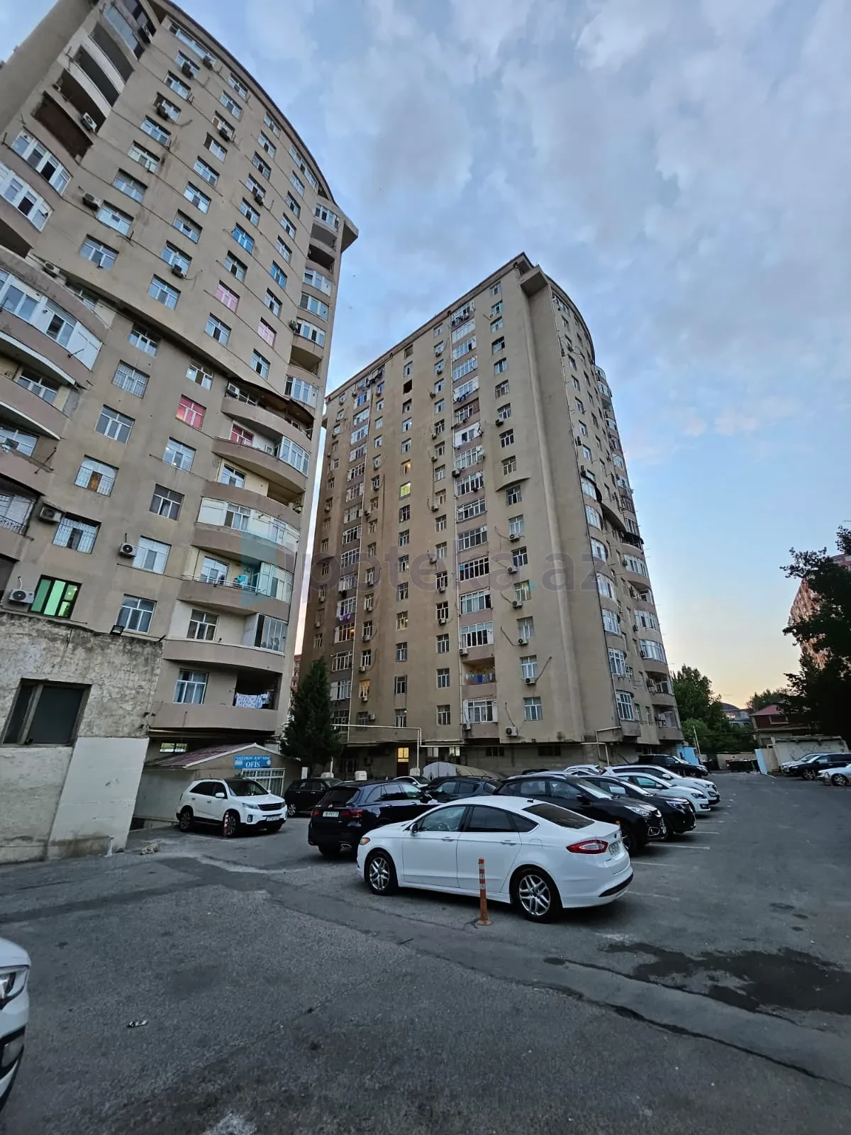 Satılır 2 otaqlı yeni tikili 70 m²