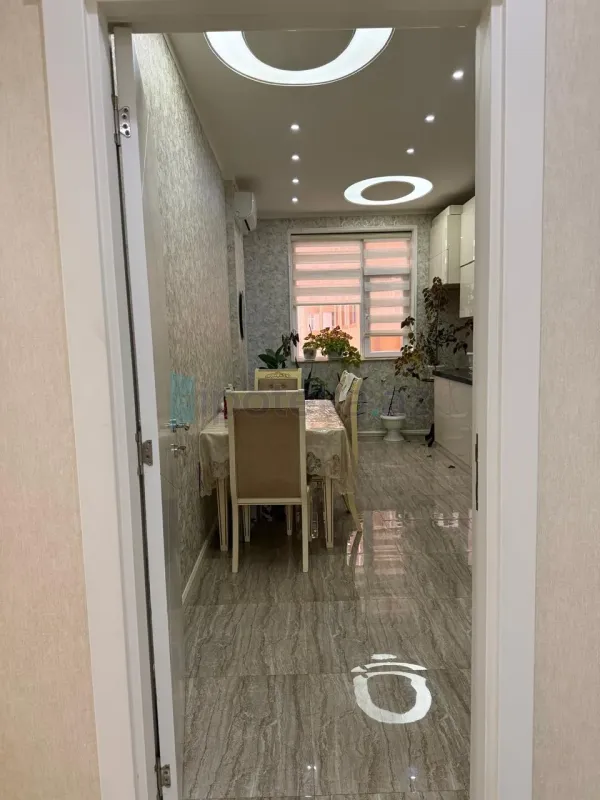 Satılır 3 otaqlı yeni tikili 140 m²