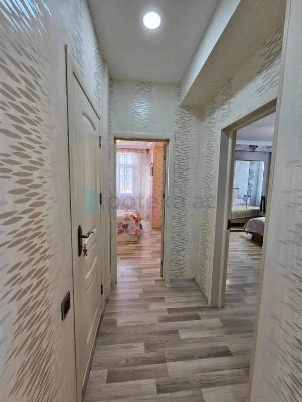 Satılır 3 otaqlı yeni tikili 72 m²