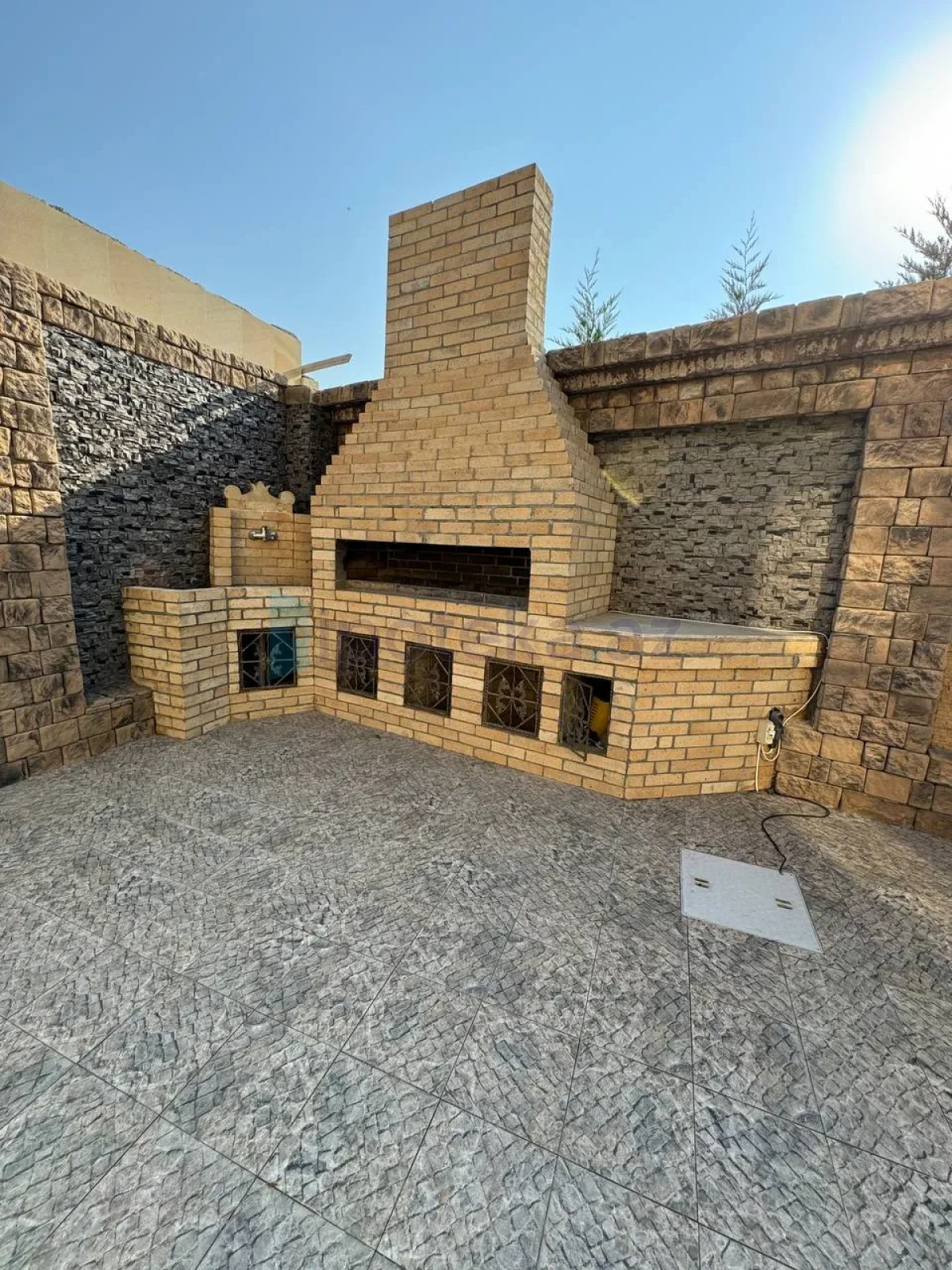 Satılır 7 otaqlı həyət evi 500 m²