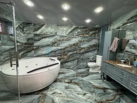 Satılır 7 otaqlı həyət evi 500 m²