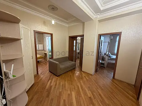 Satılır 3 otaqlı yeni tikili 105 m²